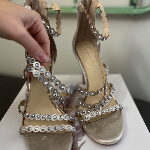 Jessica Simpson - Gilded Gold - Jakkie heel - 8M - Picture 4 of 4